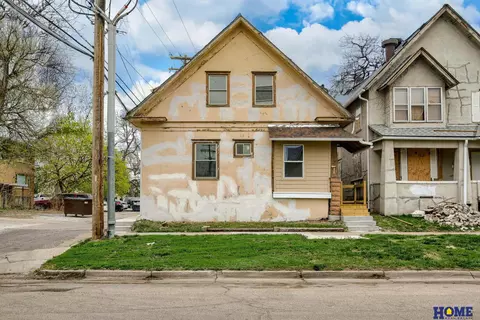 828 S 12th St, Lincoln, NE 68508