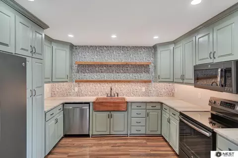 Kitchen - 16181 S 73rd St, Roca, NE 68430 photo 6 of 10