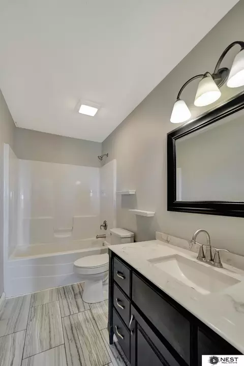 Bath - 16181 S 73rd St, Roca, NE 68430 photo 2 of 8