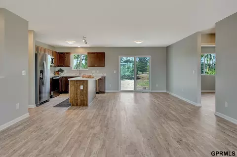 909 N 26th St, Beatrice, NE 68310 photo 24