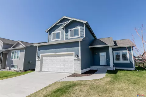 21116 Polk St, Elkhorn, NE 68022