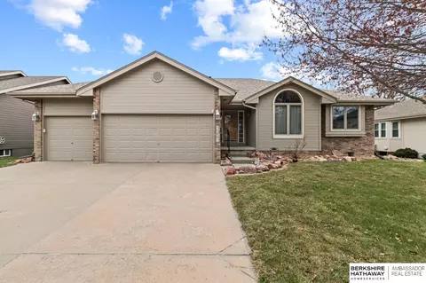 16207 Josephine St, Omaha, NE 68136