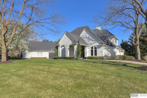 13835 Hamilton St, Omaha, NE 68154