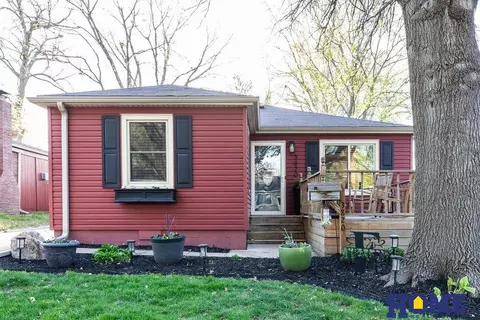 3820 S 17th St, Lincoln, NE 68502
