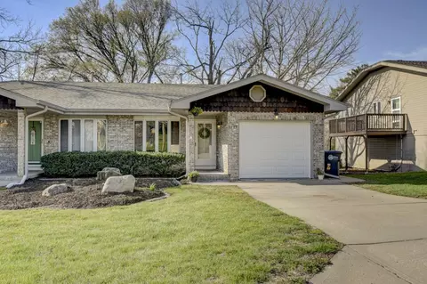 7717 Miami St, Omaha, NE 68134