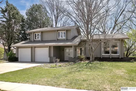 1379 S 137th Ave, Omaha, NE 68144