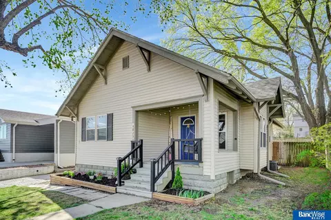 4825 Sherman St, Lincoln, NE 68506