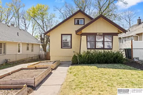 4538 N 41 St, Omaha, NE 68111