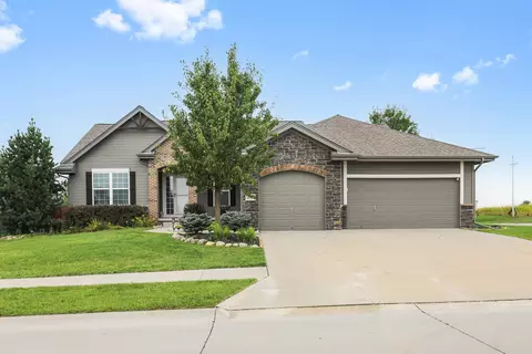 20055 Polk St, Omaha, NE 68135