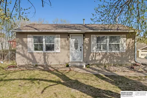 7323 S 42 St, Bellevue, NE 68147