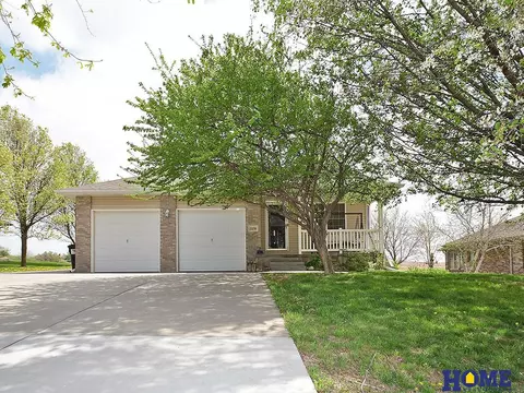 22230 S 96th St, Holland, NE 68372