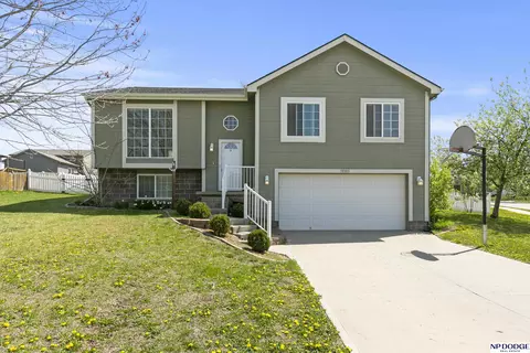 10903 Lewis And Clark Rd, Bellevue, NE 68123
