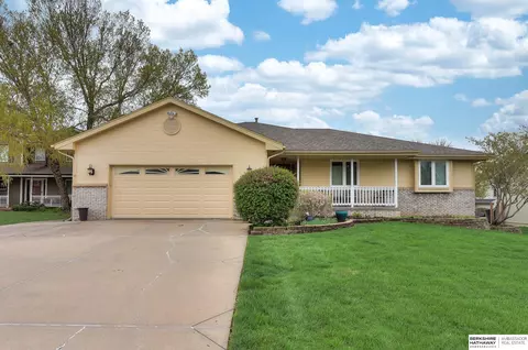 17469 U St, Omaha, NE 68135
