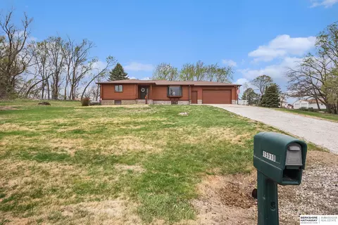 15310 Franklin St, Washington, NE 68068