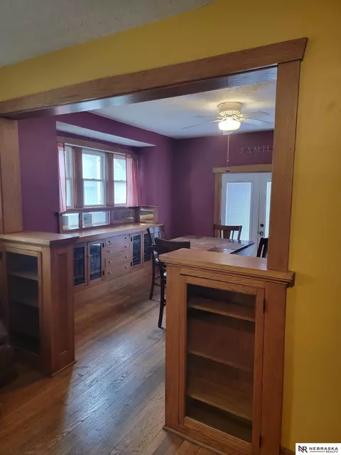 Dining - 3072 S 33rd St, Omaha, NE 68105 photo 1 of 2