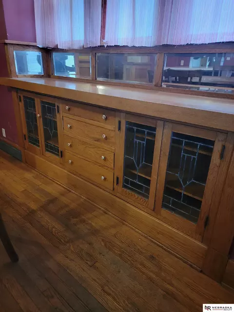 Dining - 3072 S 33rd St, Omaha, NE 68105 photo 2 of 2