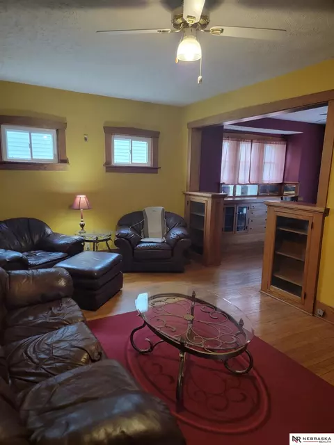 Living - 3072 S 33rd St, Omaha, NE 68105 photo 1 of 1