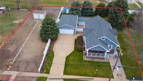 141 E Park St, Hastings, NE 68901