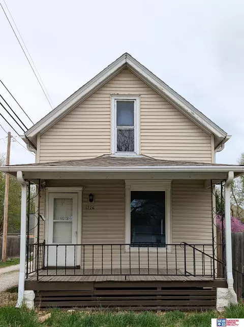 1726 S 10th St, Lincoln, NE 68502