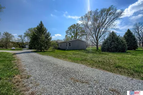 8957 E Apple Rd, Firth, NE 68358 photo 25