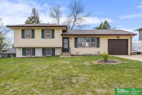 1722 N 110th Ave, Omaha, NE 68154
