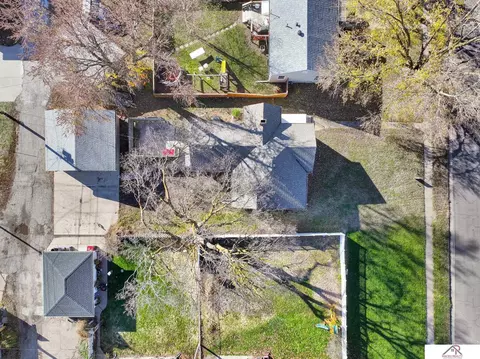View/Area - 915 Lincoln St, Beatrice, NE 68310 photo 2 of 3