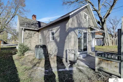 Other - 915 Lincoln St, Beatrice, NE 68310 photo 5 of 9