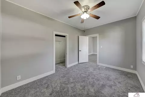 Bedroom - 915 Lincoln St, Beatrice, NE 68310 photo 1 of 4