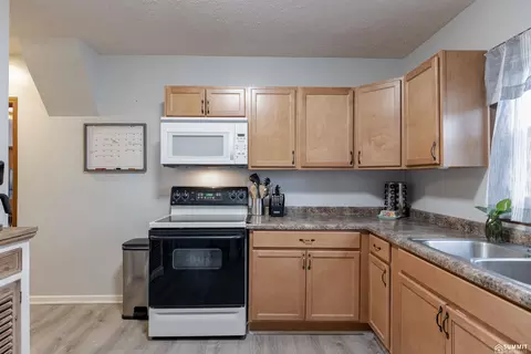 Kitchen - 809 S 4th St, Eagle, NE 68347 photo 1 of 3