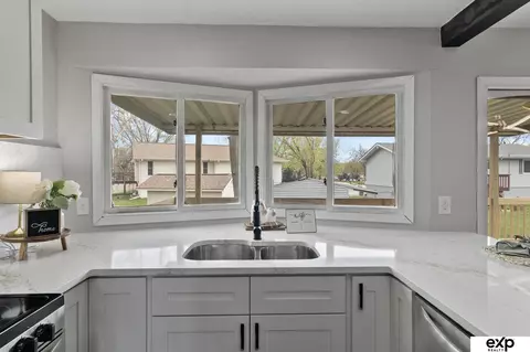 6387 S 139th Cir, Omaha, NE 68137