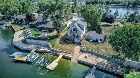 2208 Annabelle Dr, Bellevue, NE 68123