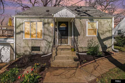 5316 Woodlawn Ave, Ralston, NE 68127