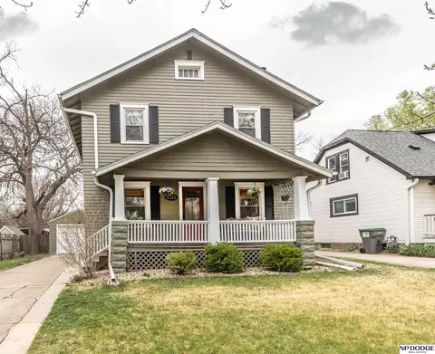 2221 S 47th St, Lincoln, NE 68506