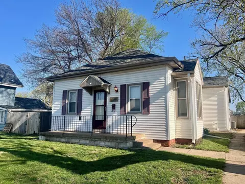 1254 South St, Blair, NE 68008