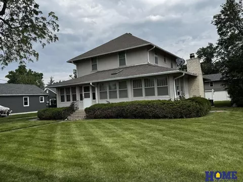 142 Elm Ave, Elm Creek, NE 68836