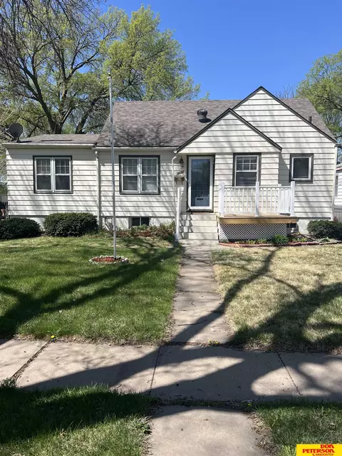2107 N Clarkson St, Fremont, NE 68025
