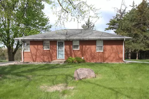 15705 E St, Roca, NE 68430