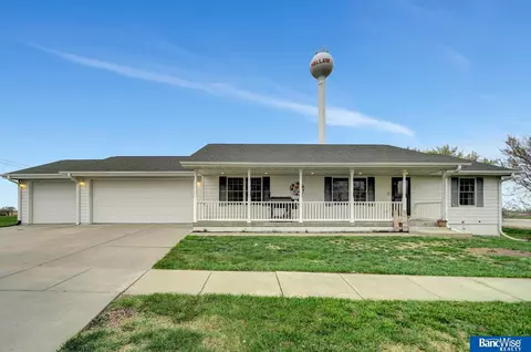 245 N Harrison St, Hallam, NE 68368