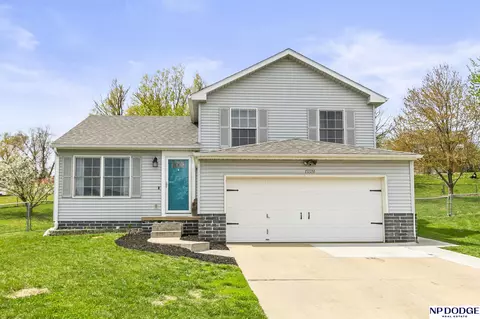 13524 Westport Cir, Bellevue, NE 68123