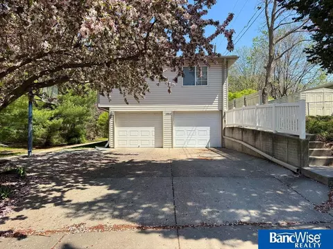 1004 N 40th St, Lincoln, NE 68503