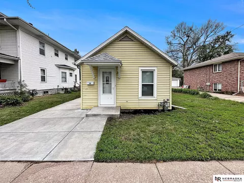 1029 Rose St, Lincoln, NE 68502