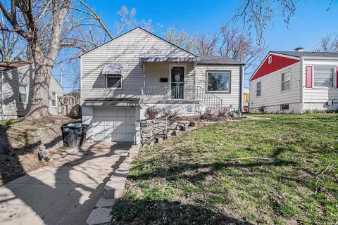 3422 Forest Lawn Ave, Omaha, NE 68112