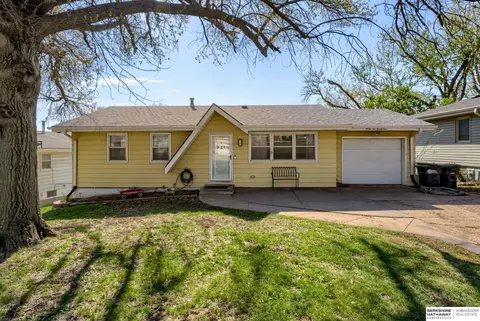 3224 S 58 St, Omaha, NE 68106
