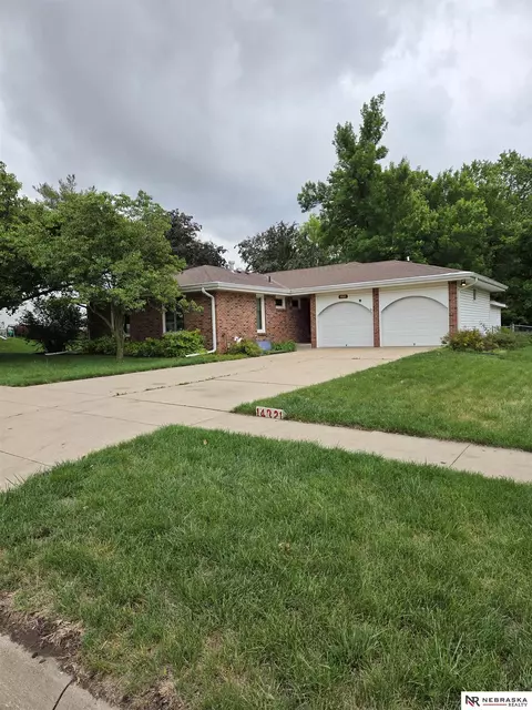14321 Danvers St, Waverly, NE 68462