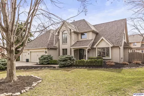 16123 Barbara Cir, Omaha, NE 68130