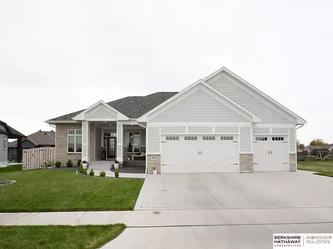 2829 Peterson Ave, Fremont, NE 68025