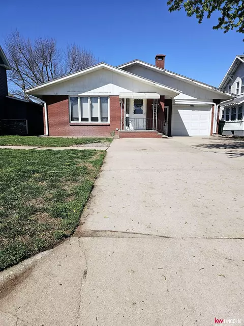 109 N Way Ave, Sutton, NE 68979