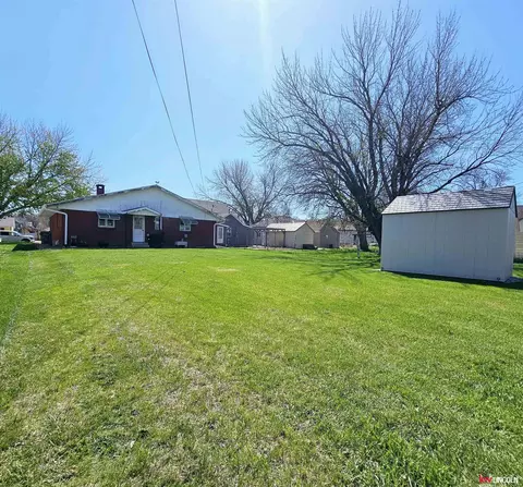 Exterior - 109 N Way Ave, Sutton, NE 68979 photo 3 of 3
