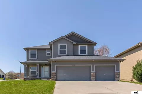 2036 S 198th St, Omaha, NE 68130