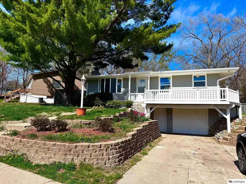 6307 N 46th Ave, Omaha, NE 68104